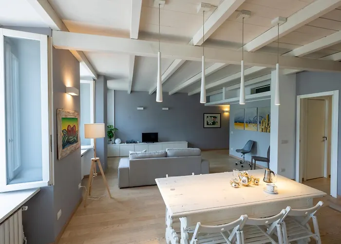 Overlooking The Apartamento Malgrate